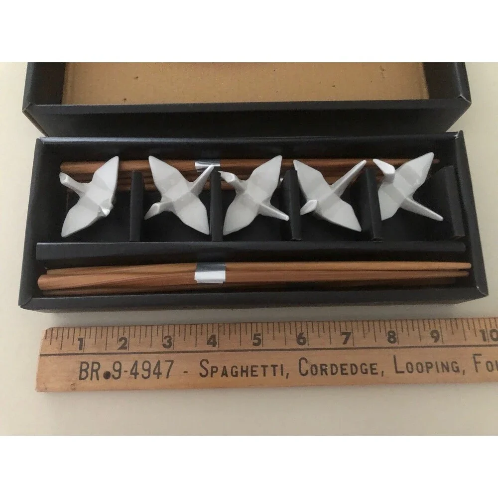 5 pair 5 piece Bamboo Chopsticks w/ White Porcelain Crane Chopsticks Rests Set